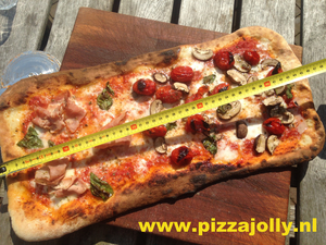 PIZZAJOLLY 50cm pizza uit de pizzaoven!