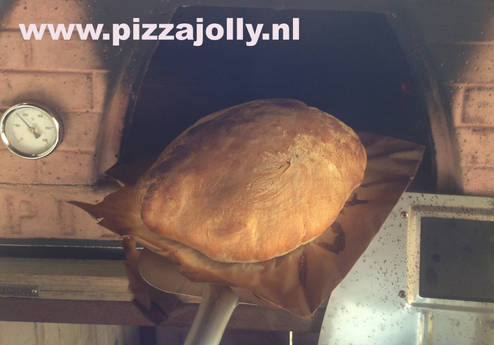 Zo maak je Italiaans vloerbrood in de houtoven van PIZZAJOLLY!