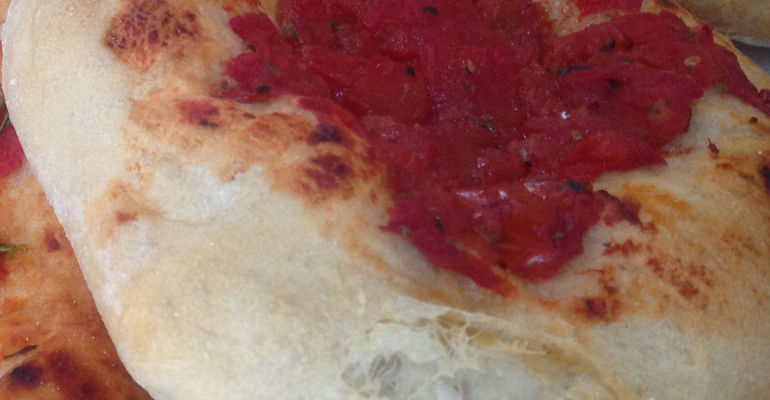 #DIY pizza en pizzabroodjes zelf gemaakt in de PIZZAJOLLY pizzaoven voor thuis