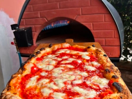 Hybride XXL PIZZAOVEN PIZZAJOLLY GAS OF HOUT STOKEN Hybride XXL PIZZAOVEN PIZZAJOLLY GAS OF HOUT STOKEN